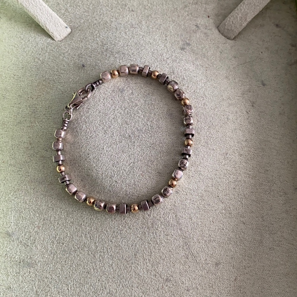 Beaded bracelet